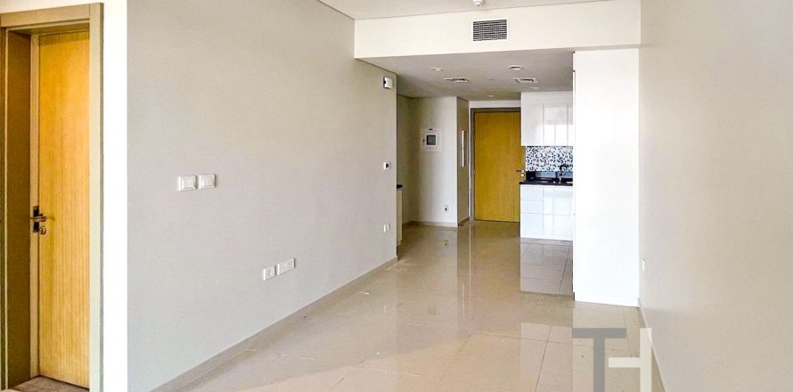 Appartement à Business Bay, Dubai, 2 chambres, 75 m², № 13649