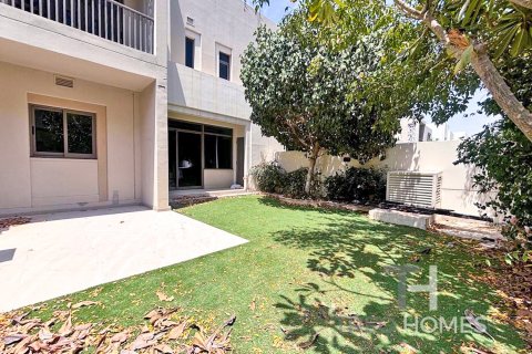 تاون هاوس في Zahra Townhouses, Town Square, دبي 3 غرف نوم, 207 م² رقم 13639 - صورة 1