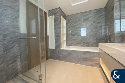 Villa in Al Furjan, Dubai 4 bedrooms, 567 sq.m. № 76095 - photo 8