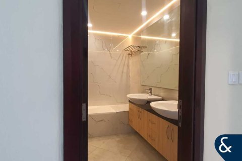 Apartment in DEC Towers, Dubai Marina, Dubai 2 bedrooms, 139 sq.m. № 76193 - photo 12