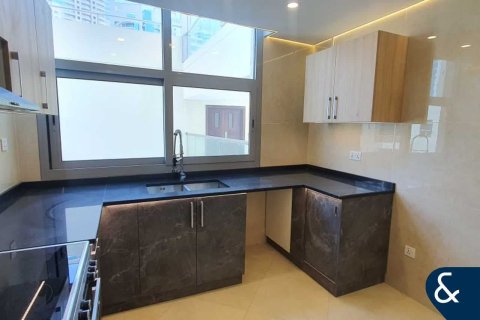 Apartment in DEC Towers, Dubai Marina, Dubai 2 bedrooms, 139 sq.m. № 76193 - photo 8