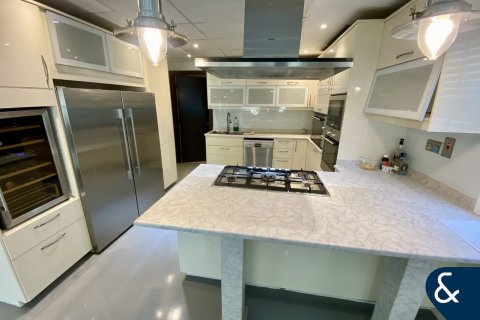 Villa in Jumeirah Village Triangle, Dubai 4 bedrooms, 649 sq.m. № 76194 - photo 10