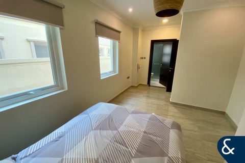 Villa in Jumeirah Village Triangle, Dubai 4 bedrooms, 649 sq.m. № 76194 - photo 25