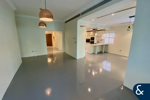 Villa in Jumeirah Village Triangle, Dubai 4 bedrooms, 649 sq.m. № 76194 - photo 23