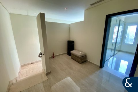 Villa in Jumeirah Village Triangle, Dubai 4 bedrooms, 649 sq.m. № 76194 - photo 29