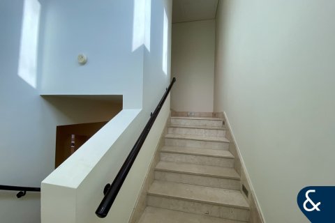 Villa in Jumeirah Village Triangle, Dubai 4 bedrooms, 649 sq.m. № 76194 - photo 28