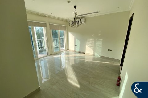 Villa in Jumeirah Village Triangle, Dubai 4 bedrooms, 649 sq.m. № 76194 - photo 30