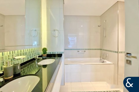 Apartamento en Damac Heights, Dubai Marina, Dubai, 2 dormitorios, 118 m², № 76195 - foto 12