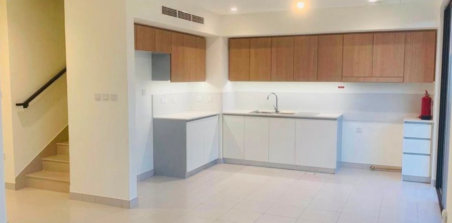 Вилла в Дубае, 4 спальни, 230.9м², № 118256