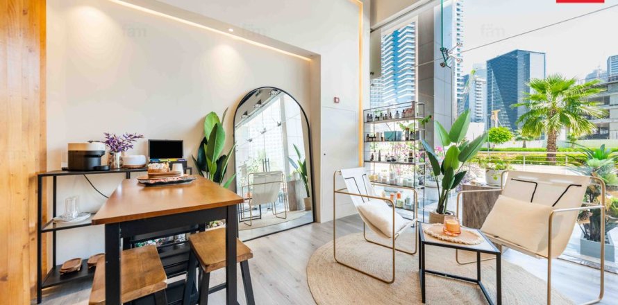 Shop in Business Bay, Dubai 95.4 sq.m. № 111763