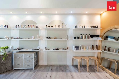 Shop in Business Bay, Dubai 95.4 sq.m. № 111763 - photo 12