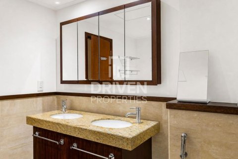 Apartment in South Ridge, Downtown Dubai (Downtown Burj Dubai), Dubai 2 bedrooms, 144.93 sq.m. № 140235 - photo 27