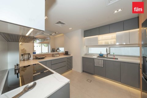 Townhouse in Dubai 3 bedrooms, 278.6 sq.m. № 89339 - photo 6