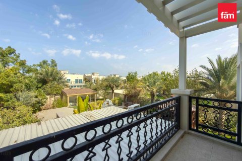 Снять в аренду виллу в Дубае: 2 спальни, 767.3м², № 89340 - фото 26