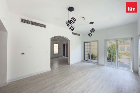 Снять в аренду виллу в Дубае: 2 спальни, 767.3м², № 89340 - фото 29