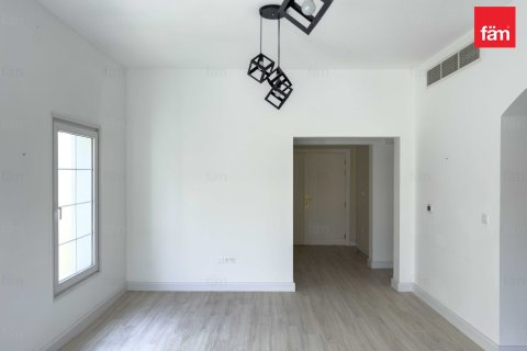 Снять в аренду виллу в Дубае: 2 спальни, 767.3м², № 89340 - фото 14