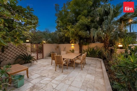 Villa à Dubai, 5 chambres, 756 m², № 89342 - photo 8