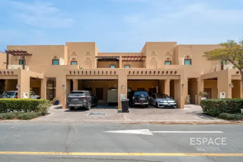 Adosado en Al Furjan, Dubai, 3 dormitorios, 262 m², № 122273 - foto 19