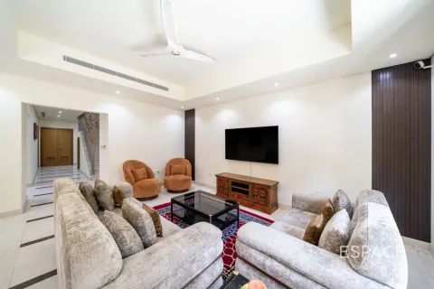 Adosado en Al Furjan, Dubai, 3 dormitorios, 262 m², № 122273 - foto 18