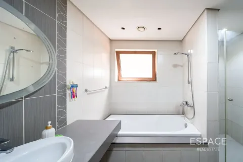 Adosado en Al Furjan, Dubai, 3 dormitorios, 262 m², № 122273 - foto 14