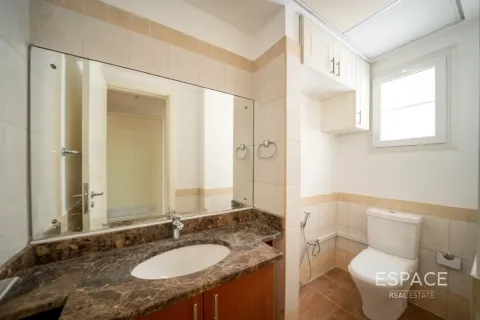 Villa en Springs 12, The Springs, Dubai, 2 dormitorios, 153 m², № 122271 - foto 12