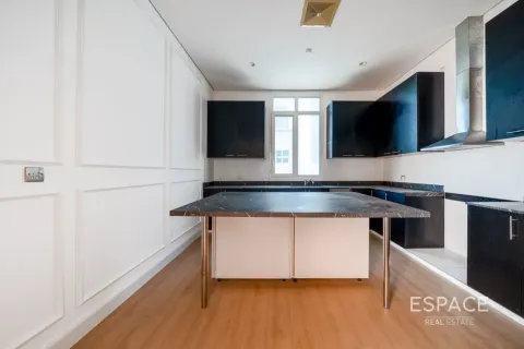 Villa en Al Furjan, Dubai, 7 dormitorios, 595 m², № 122274 - foto 16