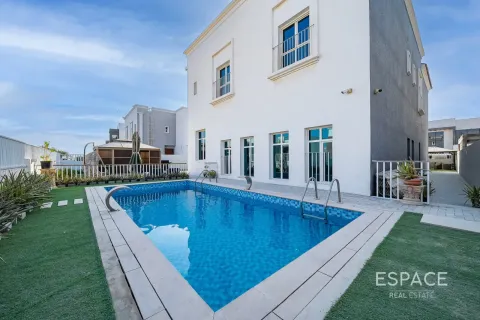 Villa en Al Furjan, Dubai, 7 dormitorios, 595 m², № 122274 - foto 3