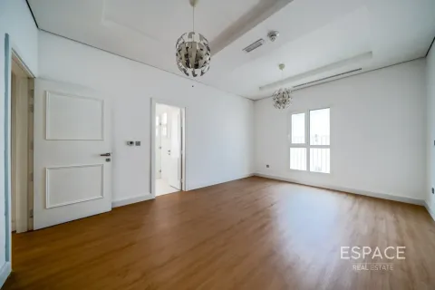 Villa en Al Furjan, Dubai, 7 dormitorios, 595 m², № 122274 - foto 5