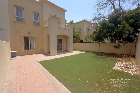 Villa en The Springs, Dubai, 2 dormitorios, 167 m², № 122276