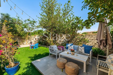 Villa en Casa Viva, Serena, Dubai, 3 dormitorios, 263 m², № 69154 - foto 21