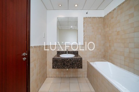 Apartment in Rimal, Jumeirah Beach Residence, Dubai 2 bedrooms, 131 sq.m. № 46243 - photo 13