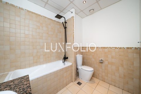 Apartment in Rimal, Jumeirah Beach Residence, Dubai 2 bedrooms, 131 sq.m. № 46243 - photo 10
