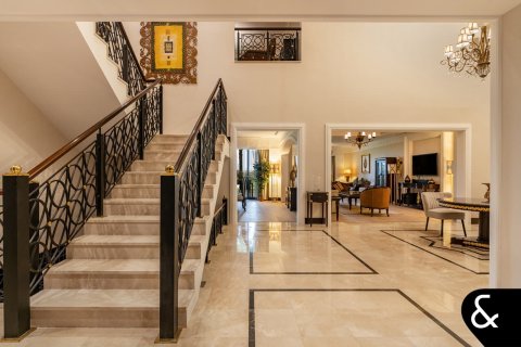 Купить виллу в The Crescent, Пальма Джумейра, Дубай: 5 спален, 413м², № 75703 - фото 10