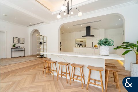 Купить виллу в Джумейра Гольф Эстейтс, Дубай: 4 спальни, 566м², № 75693 - фото 16