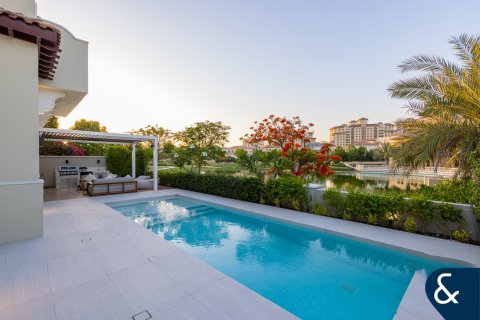 Купить виллу в Джумейра Гольф Эстейтс, Дубай: 4 спальни, 566м², № 75693 - фото 3