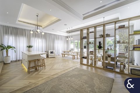 Купить виллу в Джумейра Гольф Эстейтс, Дубай: 4 спальни, 566м², № 75693 - фото 8
