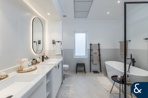 Купить виллу в Джумейра Гольф Эстейтс, Дубай: 4 спальни, 566м², № 75693 - фото 19