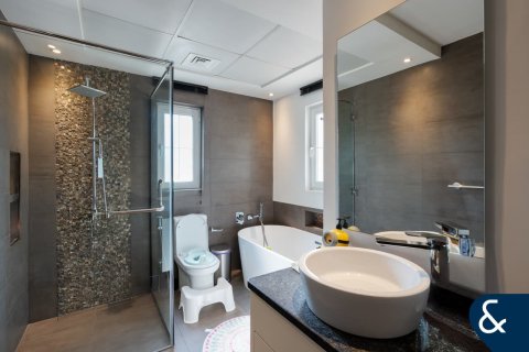 Купить виллу в Арабиан Ранчес, Дубай: 4 спальни, 846м², № 75698 - фото 9