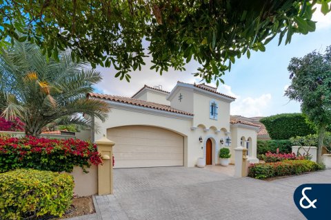 Купить виллу в Арабиан Ранчес, Дубай: 4 спальни, 846м², № 75698 - фото 16