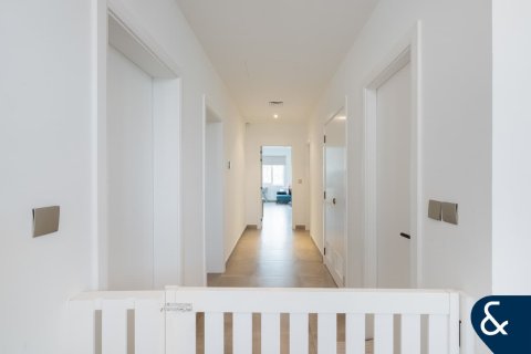 Купить виллу в Арабиан Ранчес, Дубай: 4 спальни, 846м², № 75698 - фото 8