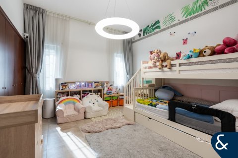 Купить виллу в Арабиан Ранчес, Дубай: 4 спальни, 846м², № 75698 - фото 11