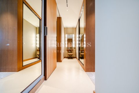 Apartment in Downtown Dubai (Downtown Burj Dubai), Dubai 2 bedrooms, 98.35919319 sq.m. № 108906 - photo 5
