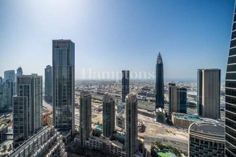 Apartment in Downtown Dubai (Downtown Burj Dubai), Dubai 2 bedrooms, 98.35919319 sq.m. № 108906 - photo 14