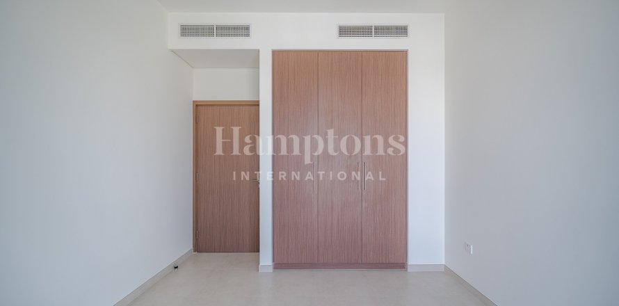 Villa in Arabian Ranches 3, Dubai 4 bedrooms, 424.845 sq.m. № 108905