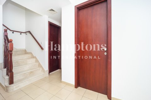 Villa in Arabian Ranches 2, Dubai 2 bedrooms, 173.19999193 sq.m. № 108907 - photo 11