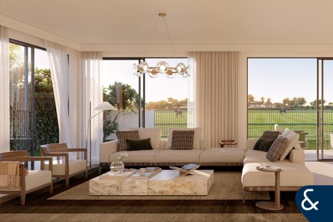 Villa in Dubai Investment Park, Dubai 5 bedrooms, 458 sq.m. № 74861 - photo 3