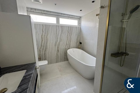 Villa in Legacy Nova Villas, Jumeirah Park, Dubai 4 bedrooms, 454 sq.m. № 74855 - photo 5