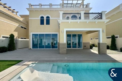 Villa in Legacy Nova Villas, Jumeirah Park, Dubai 4 bedrooms, 454 sq.m. № 74855 - photo 1