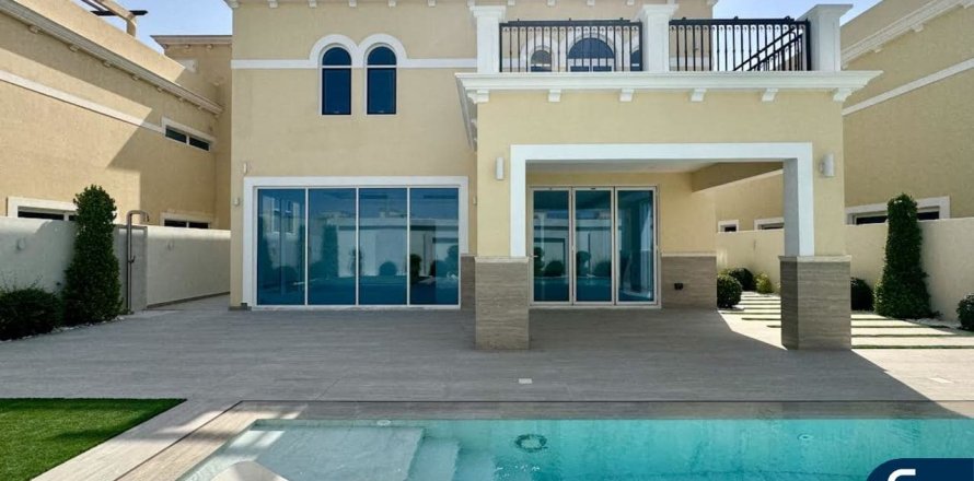 Villa in Legacy Nova Villas, Jumeirah Park, Dubai 4 bedrooms, 454 sq.m. № 74855