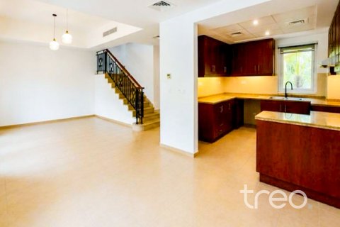 Villa en Arabian Ranches, Dubai, 2 dormitorios, 175.49 m², № 123665 - foto 3
